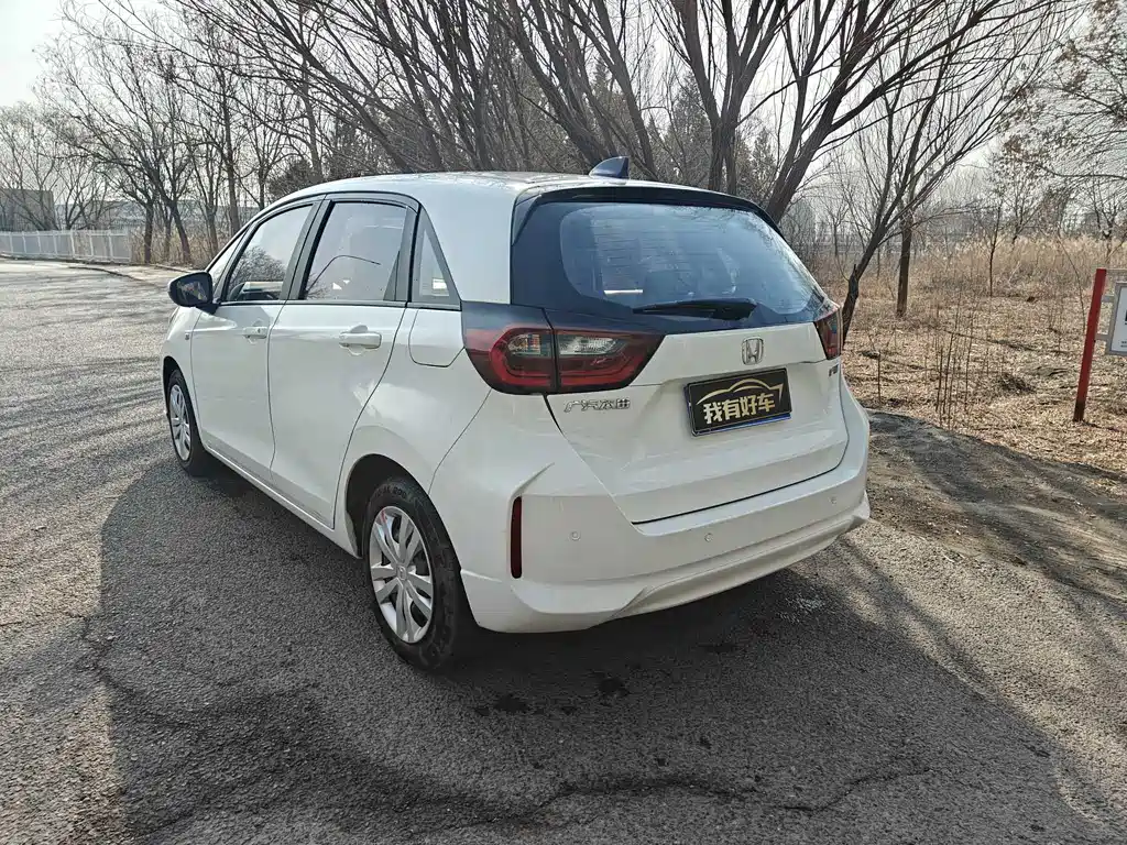 Honda Fit — фото 15