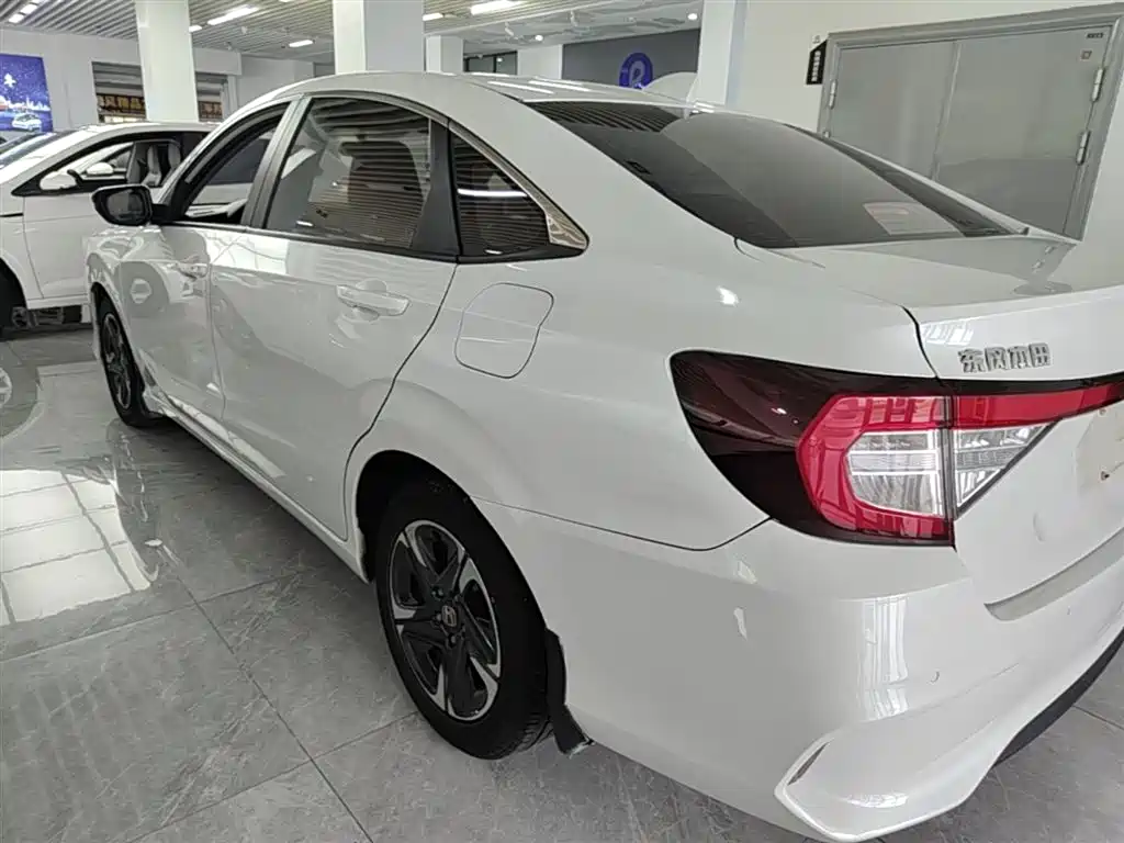 Honda Envix — фото 5