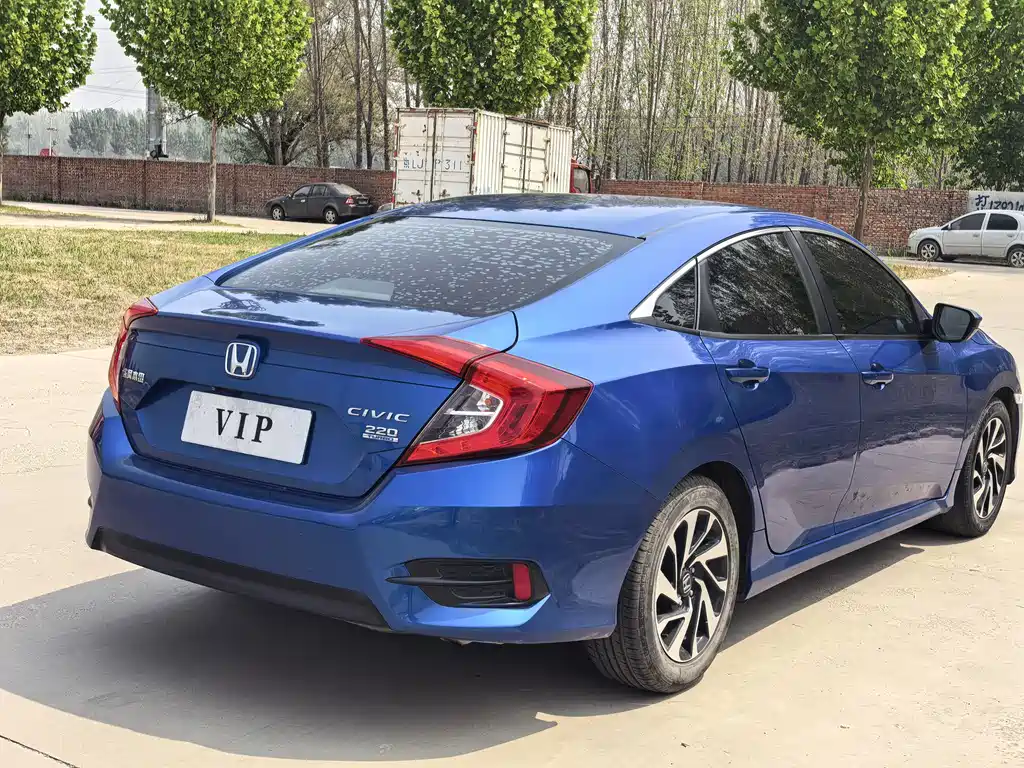 Honda Civic — фото 6