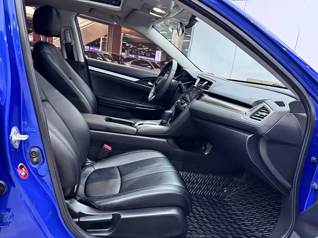 Honda Civic — фото 15