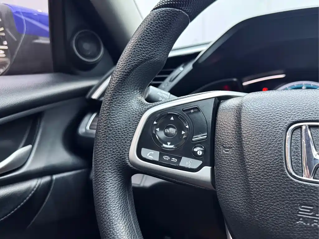 Honda Civic — фото 17