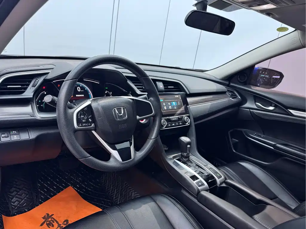 Honda Civic — фото 8