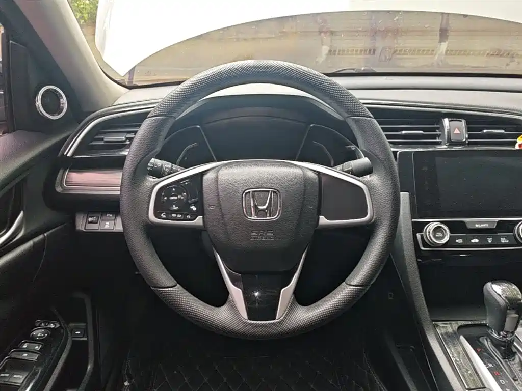 Honda Civic — фото 11