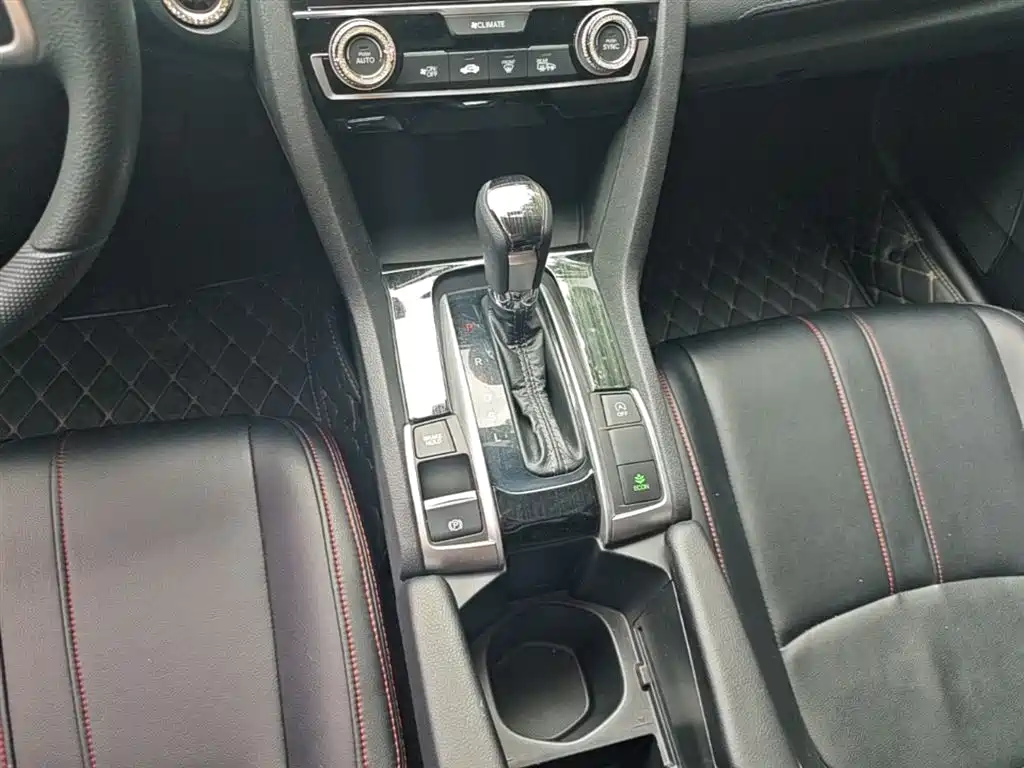 Honda Civic — фото 14