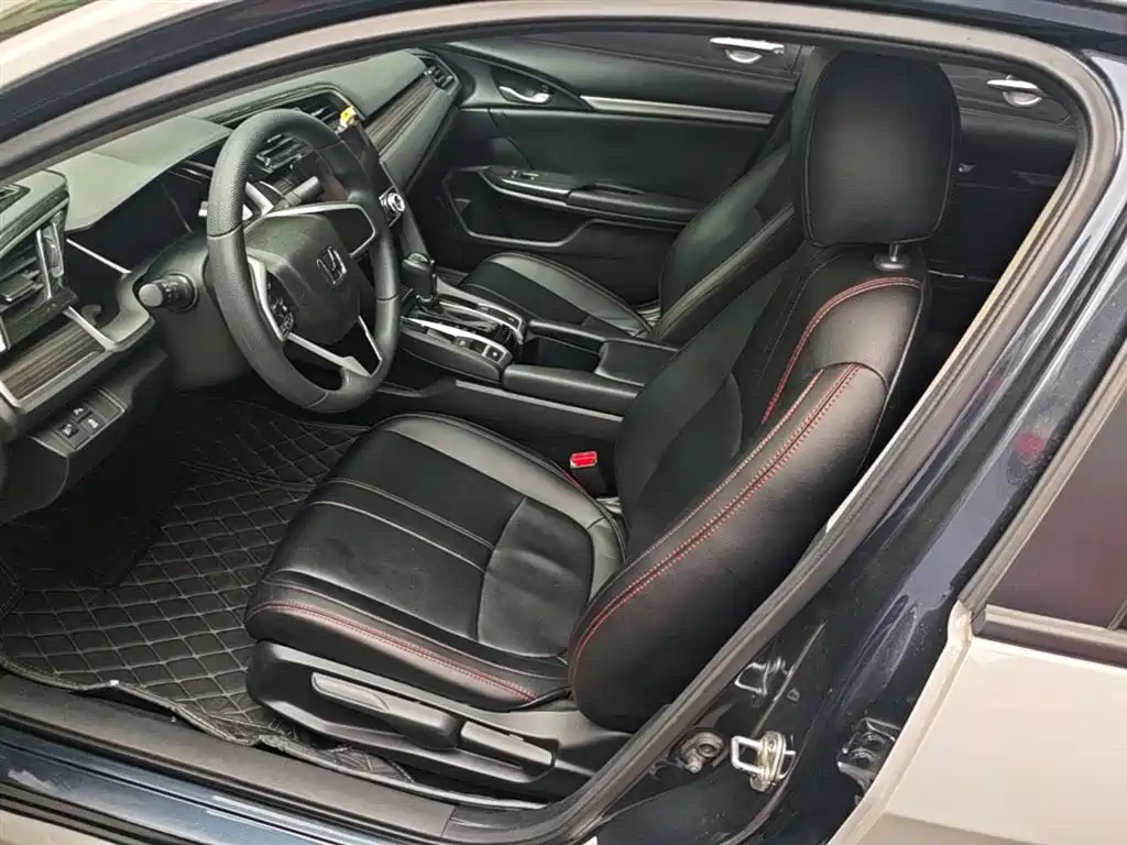 Honda Civic — фото 15