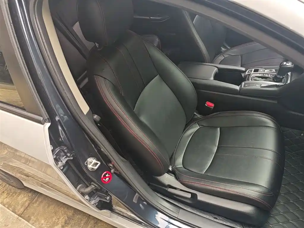 Honda Civic — фото 25
