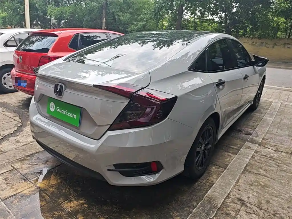 Honda Civic — фото 7