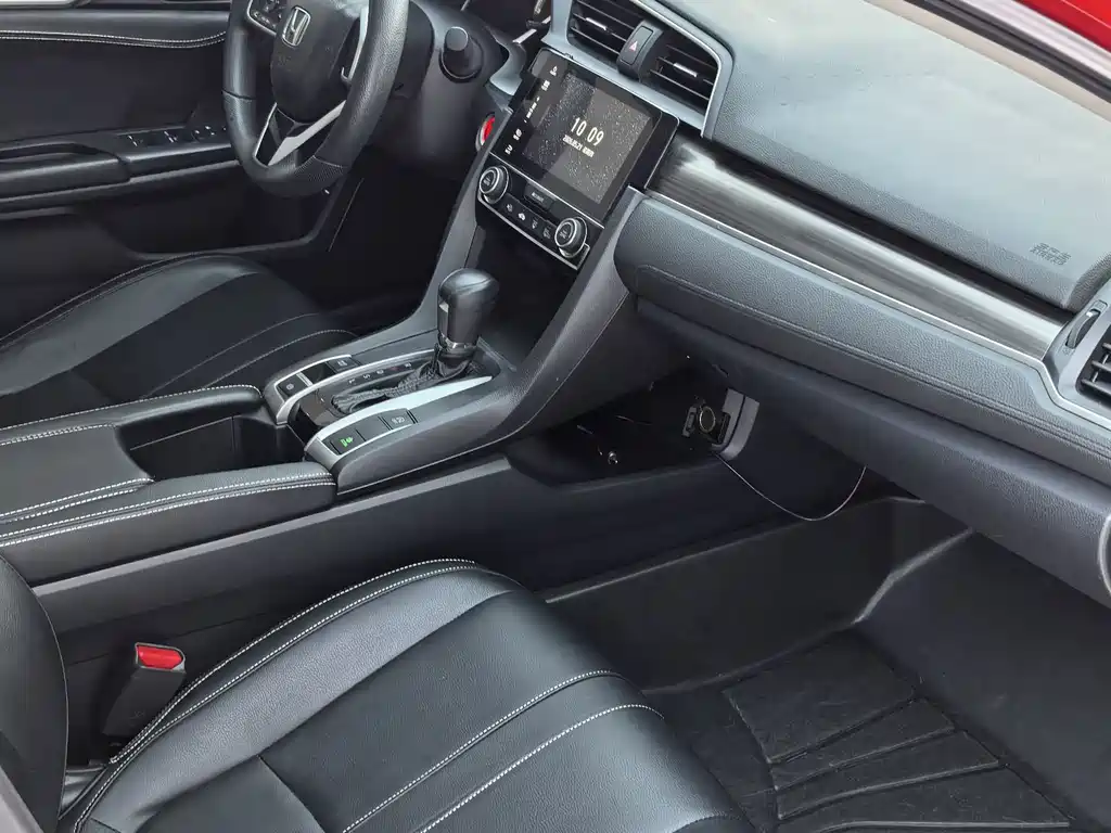 Honda Civic — фото 18