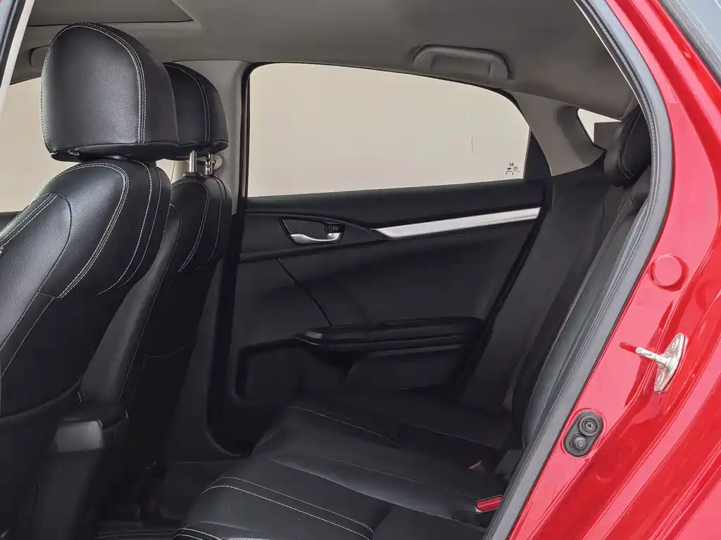 Honda Civic — фото 8