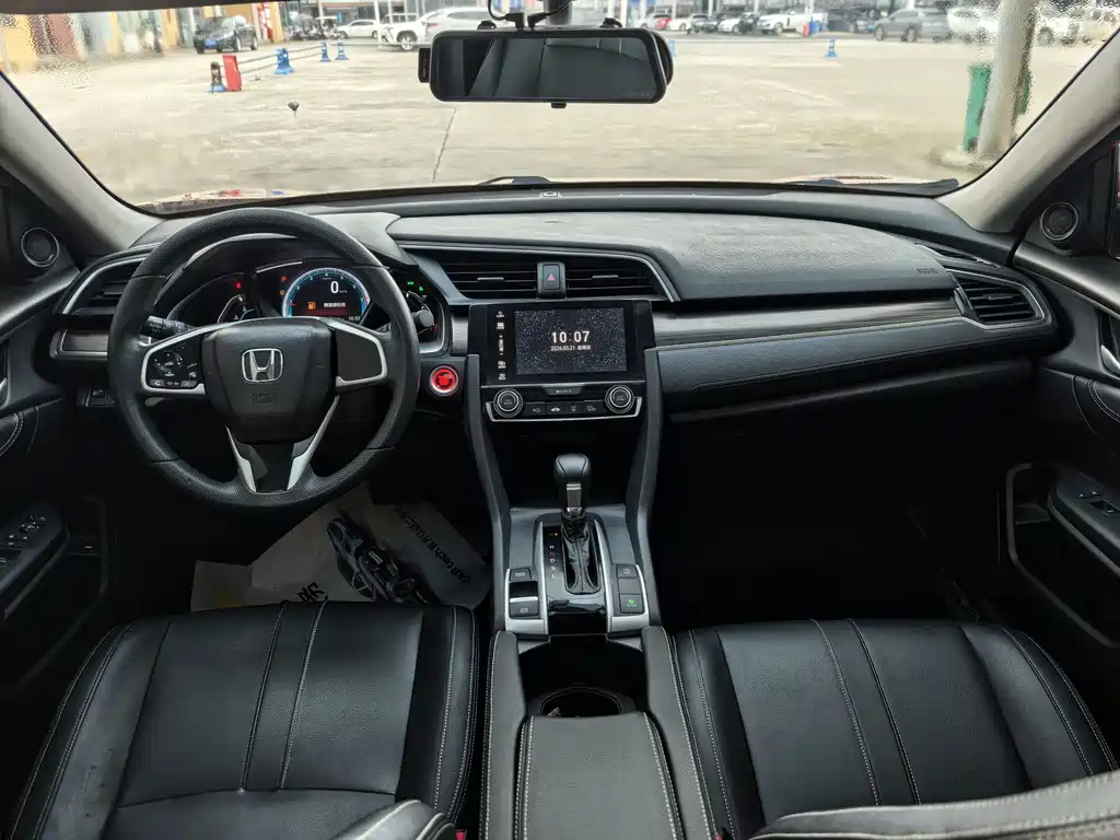 Honda Civic — фото 10