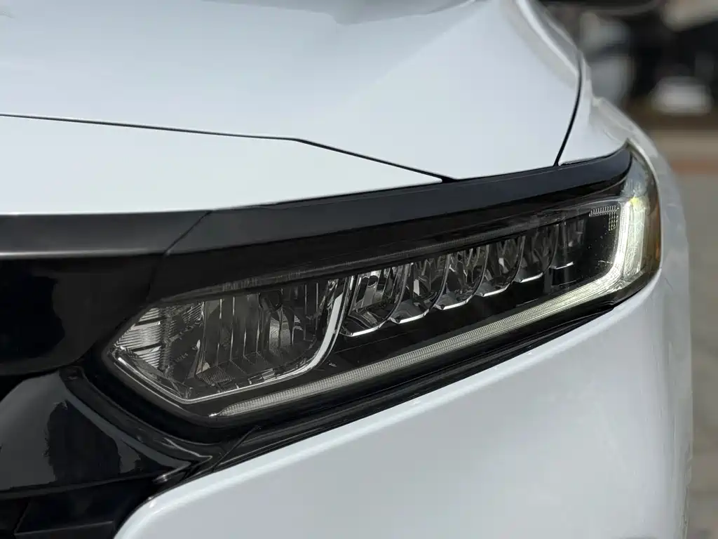 Honda Accord — фото 14