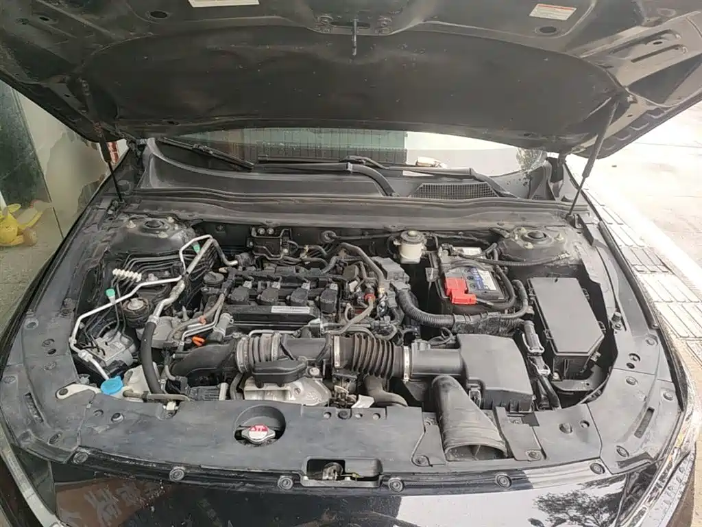Honda Accord — фото 20