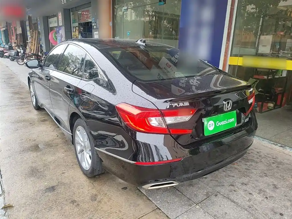 Honda Accord — фото 5