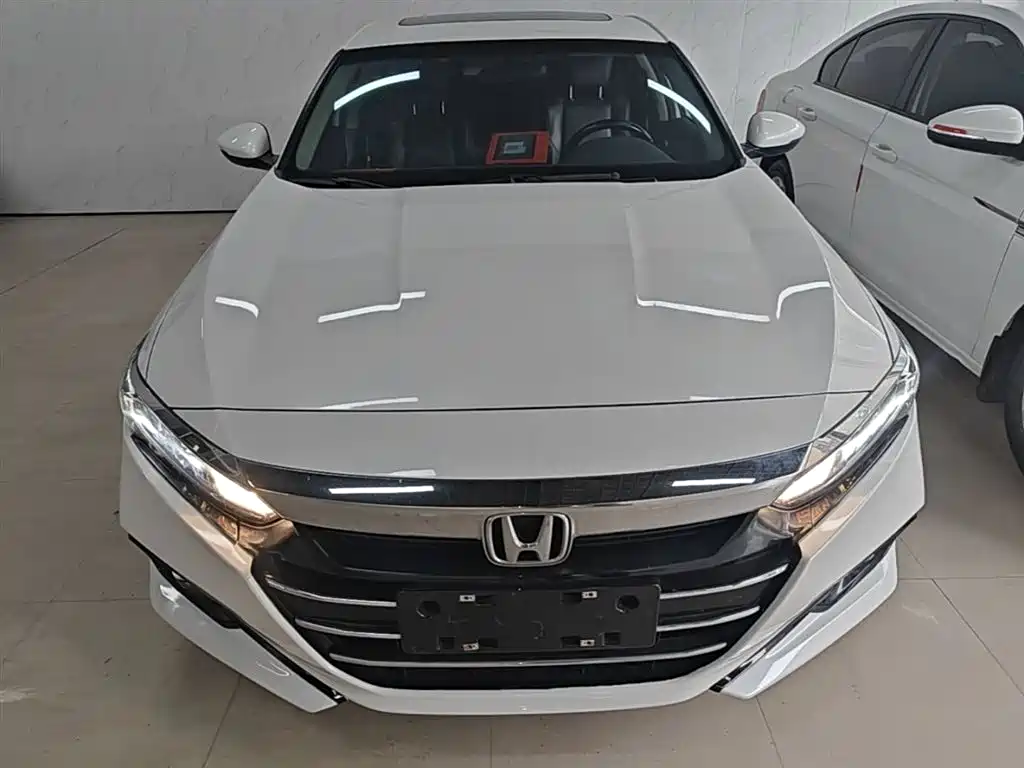 Honda Accord — фото 3