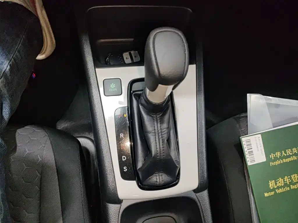 Honda Fit — фото 14