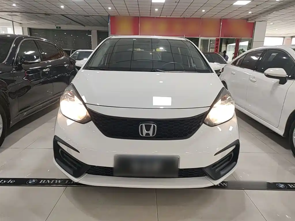 Honda Fit — фото 3