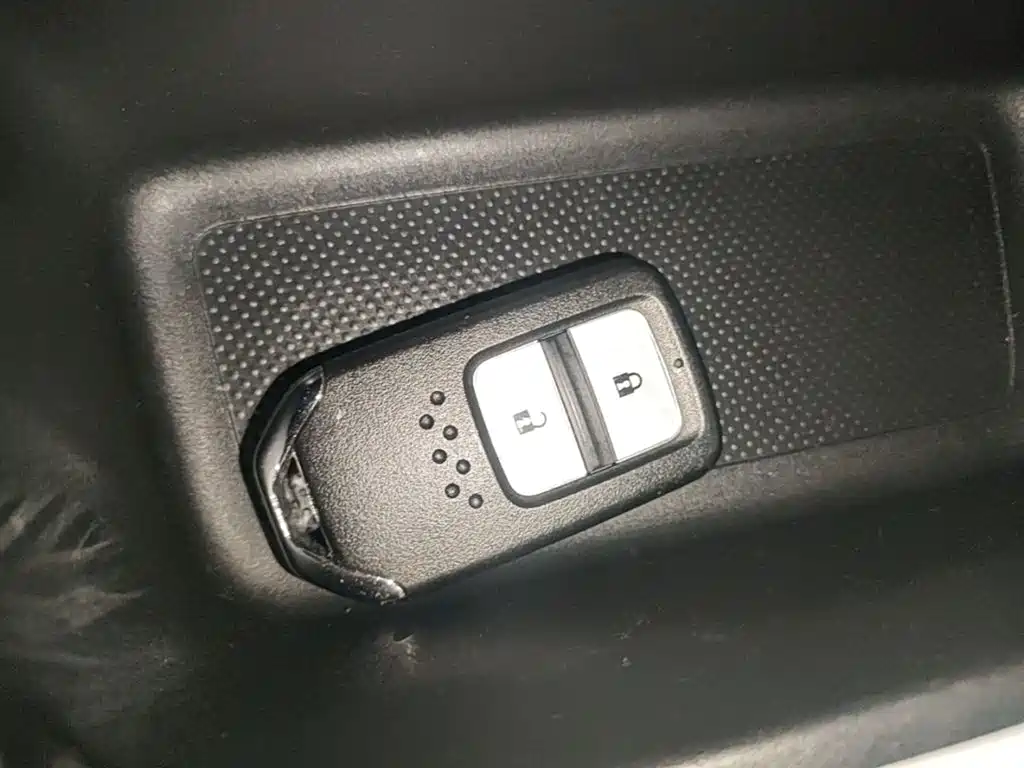 Honda Fit — фото 9