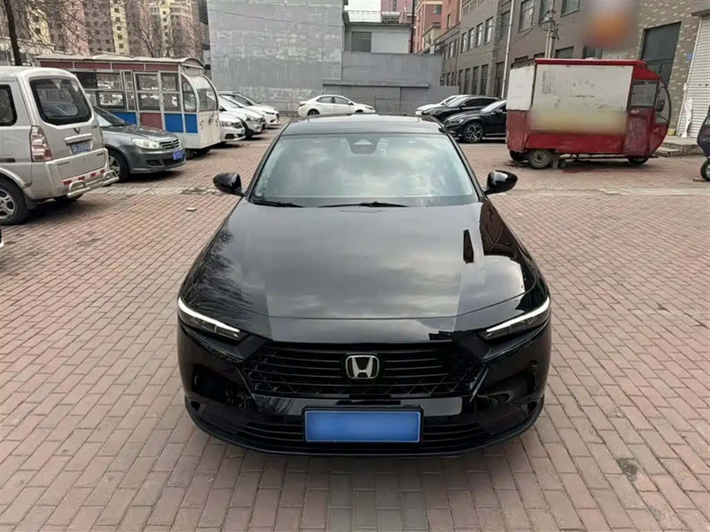 Honda Accord — фото 3