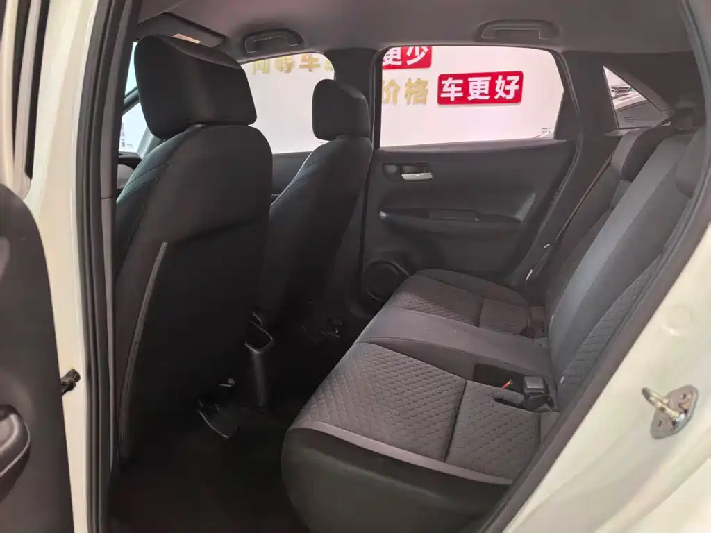 Honda Fit — фото 5