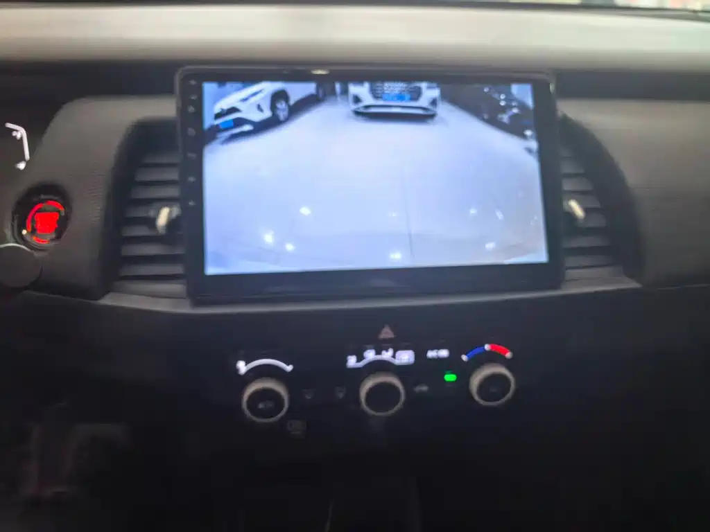 Honda Fit — фото 7