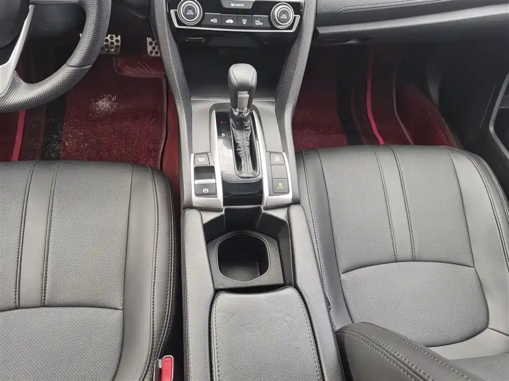 Honda Civic — фото 17