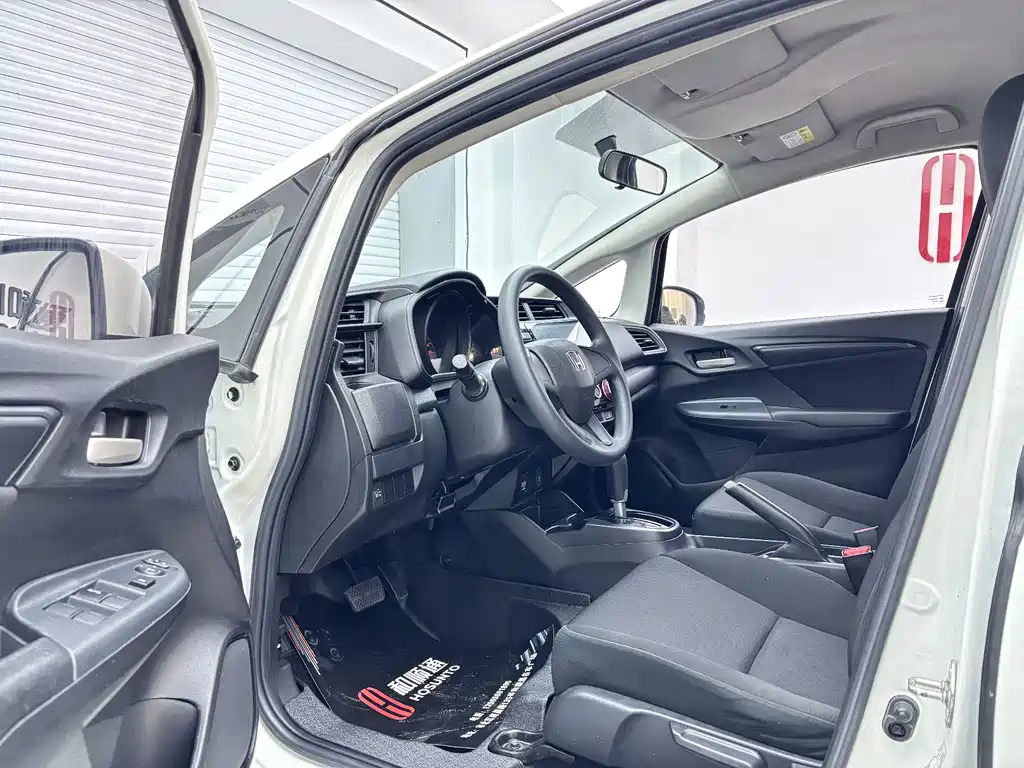Honda Fit — фото 4