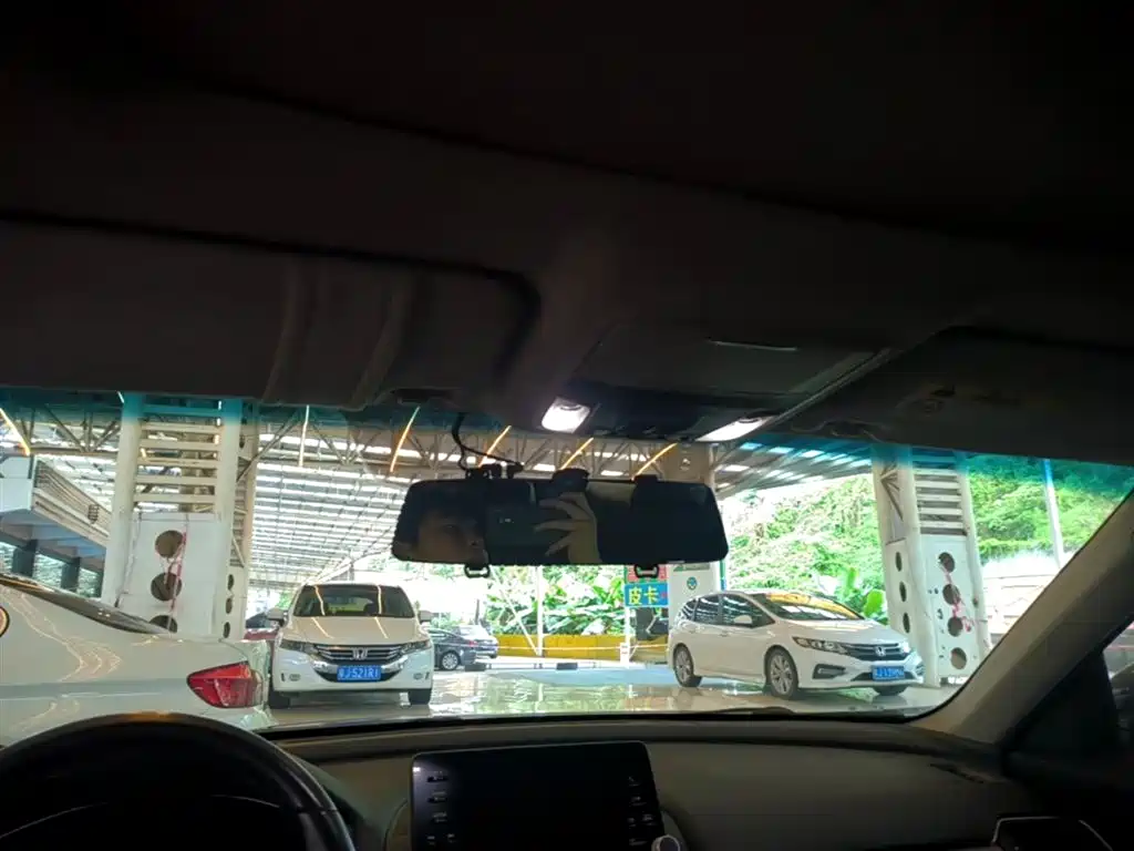 Honda Inspire — фото 18