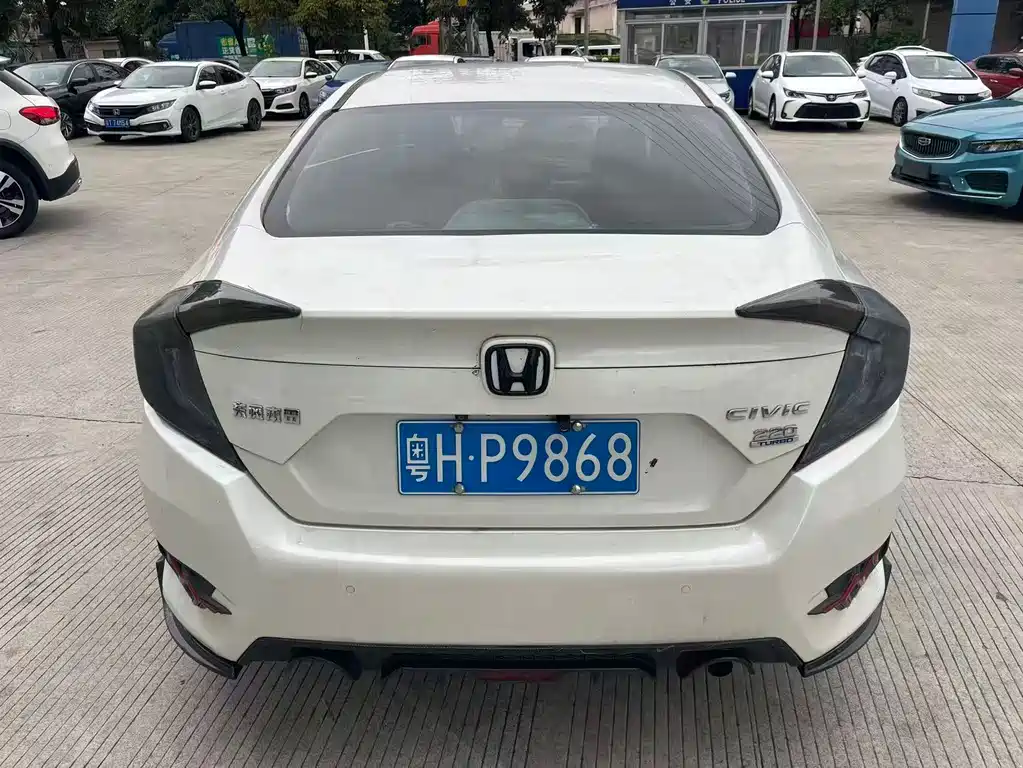Honda Civic — фото 5