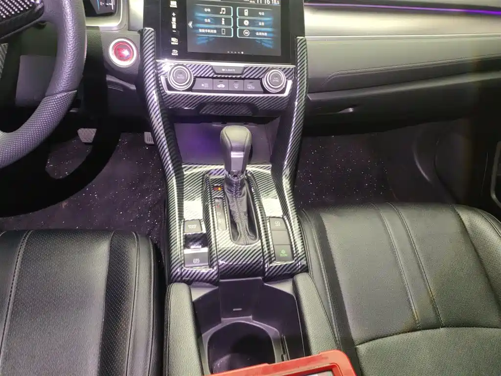 Honda Civic — фото 10