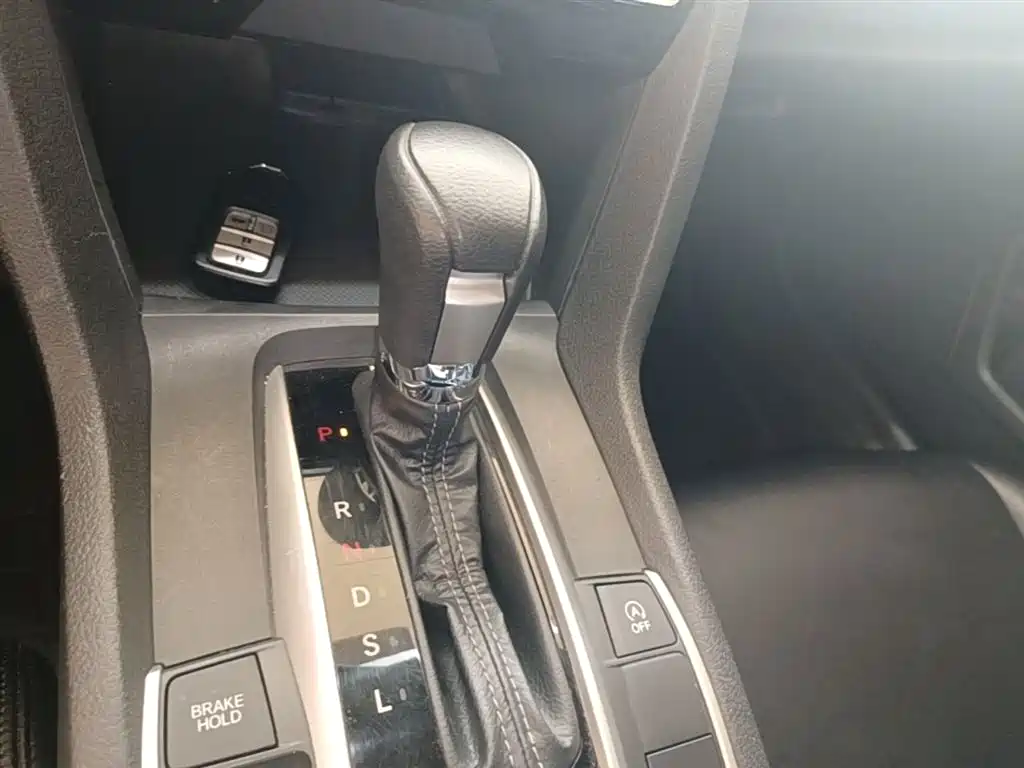 Honda Civic — фото 14