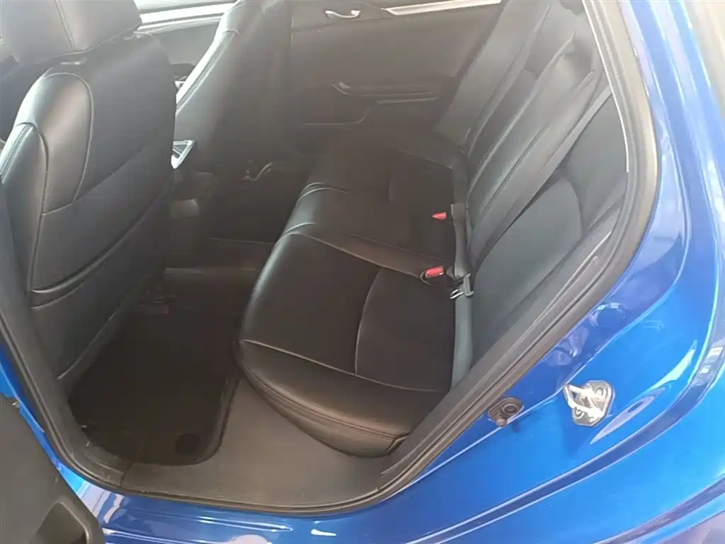 Honda Civic — фото 17