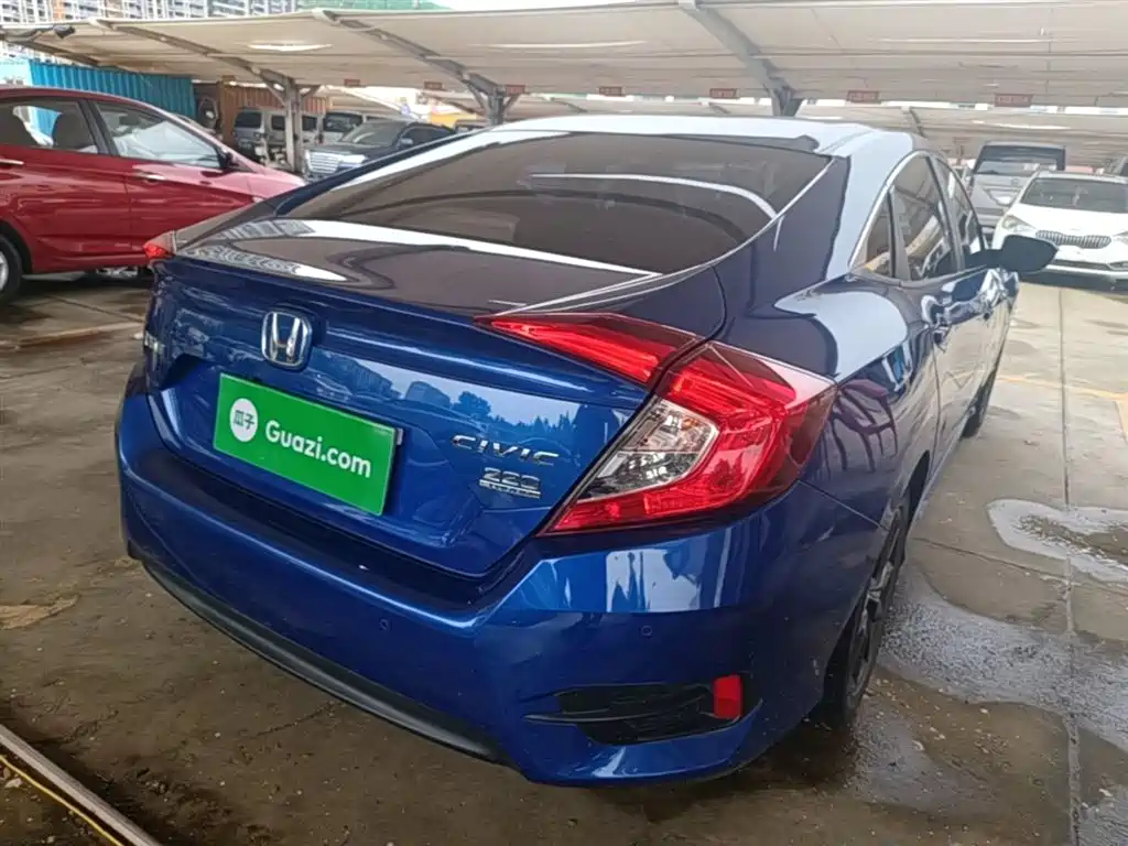 Honda Civic — фото 7