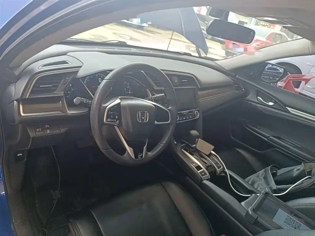 Honda Civic — фото 10