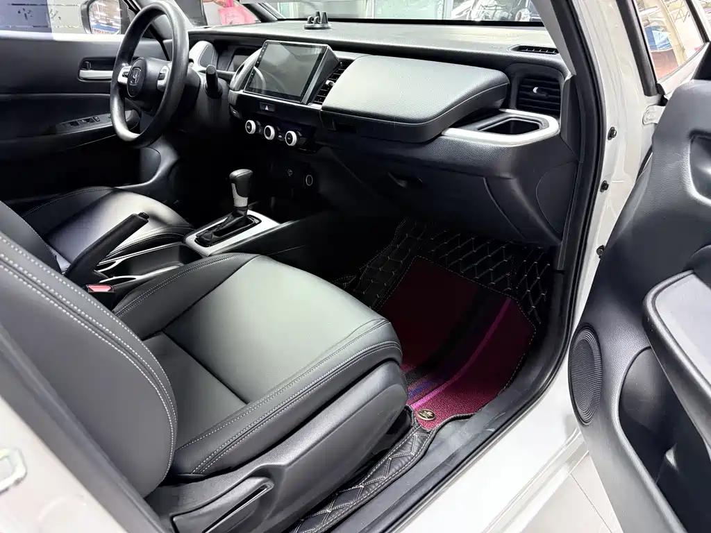 Honda Fit — фото 15