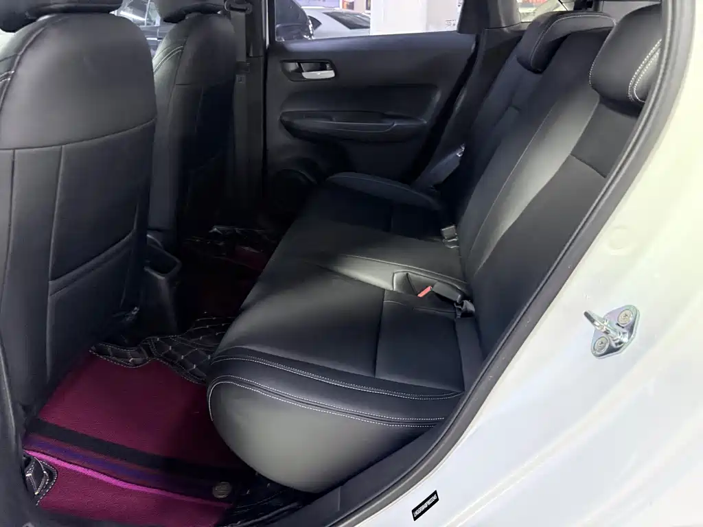 Honda Fit — фото 10