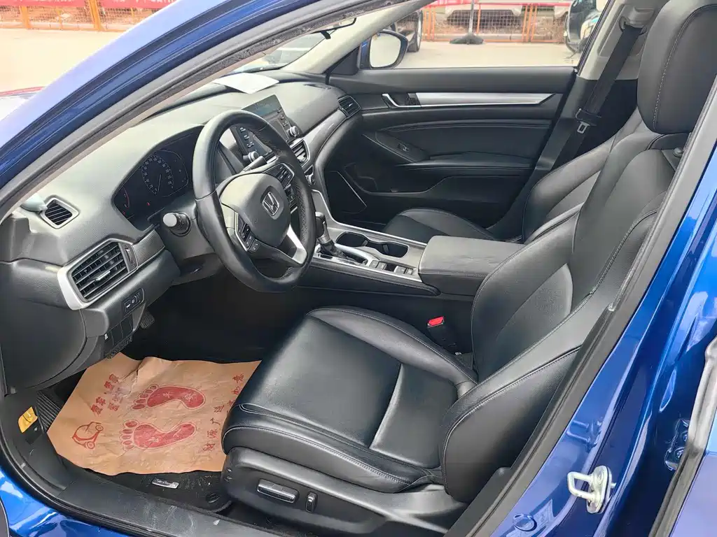 Honda Accord — фото 4