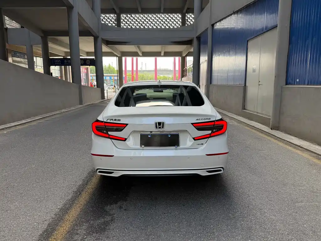 Honda Accord — фото 5