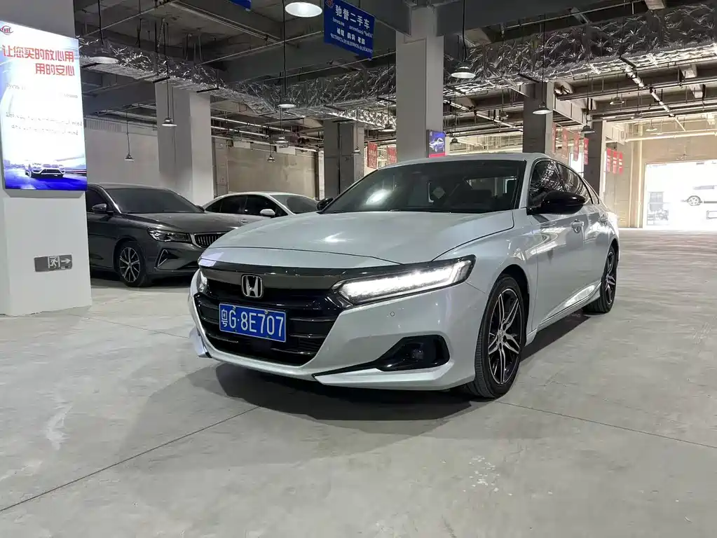 Honda Accord — фото 6