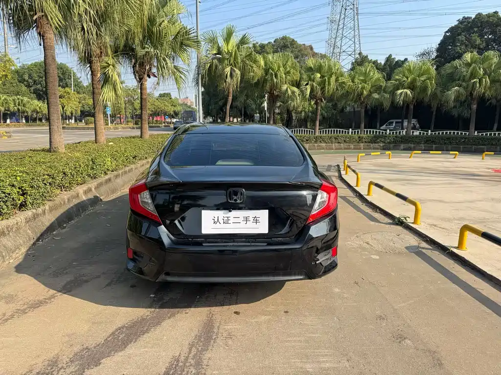 Honda Civic — фото 5