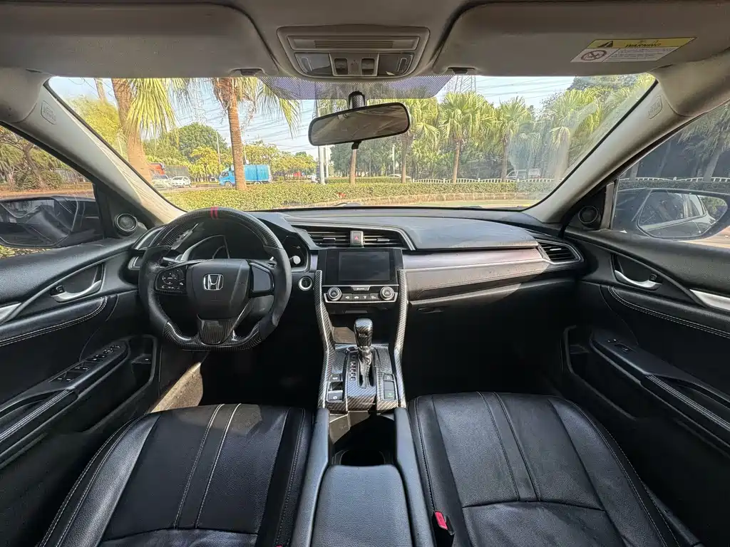 Honda Civic — фото 7