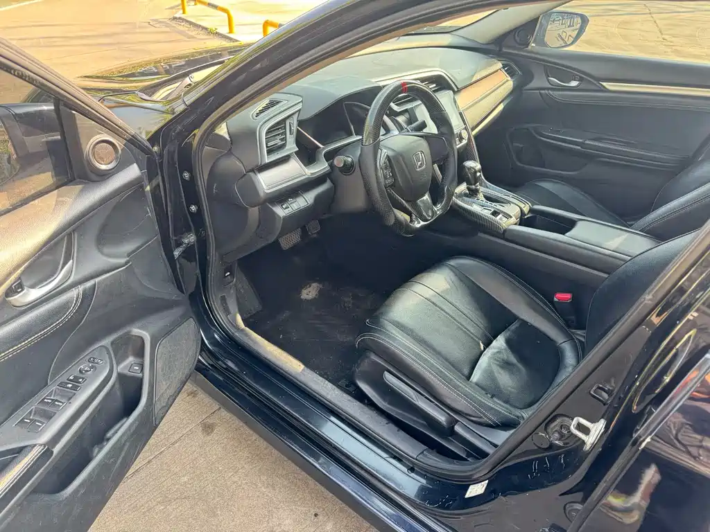 Honda Civic — фото 8