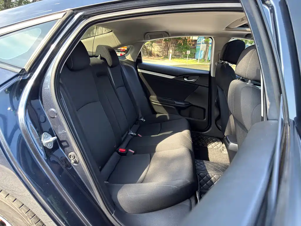 Honda Civic — фото 16