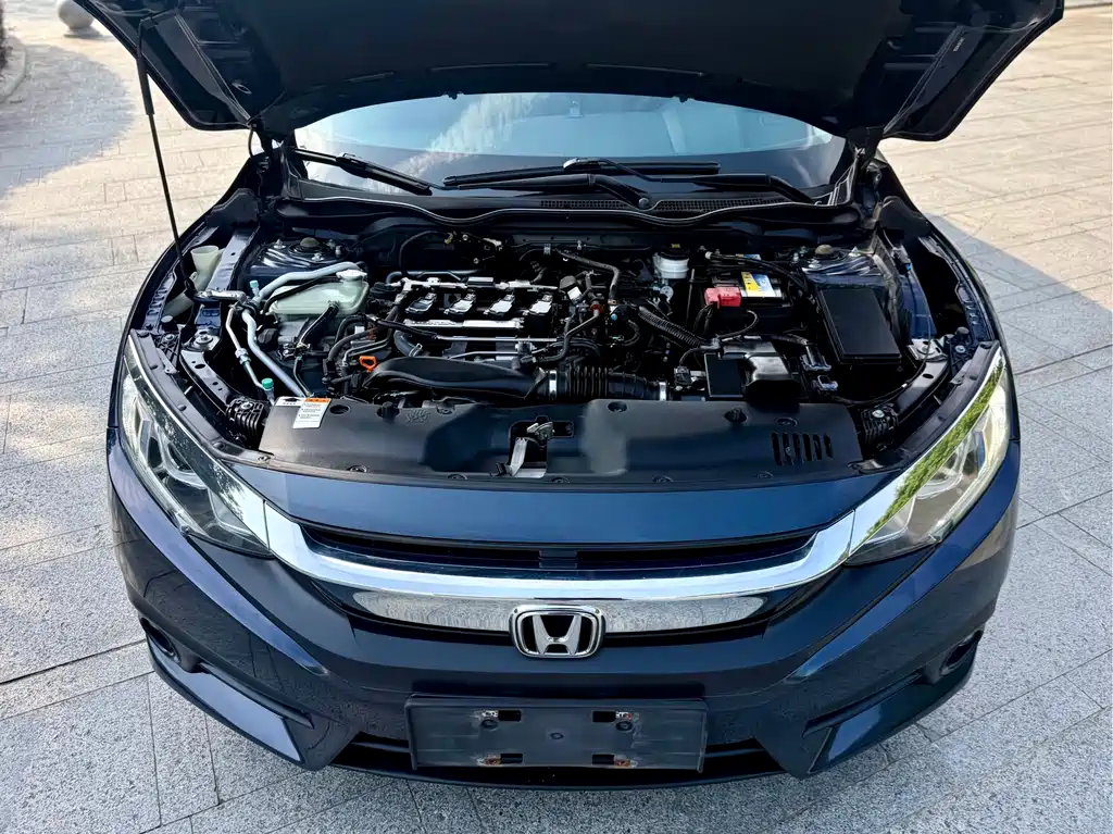 Honda Civic — фото 18