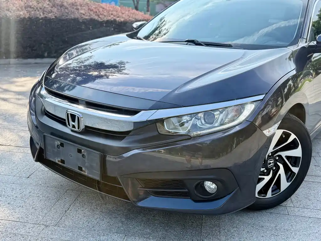 Honda Civic — фото 20