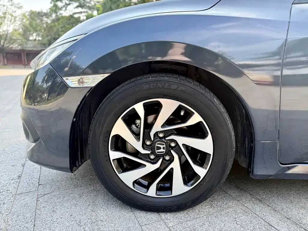Honda Civic — фото 24