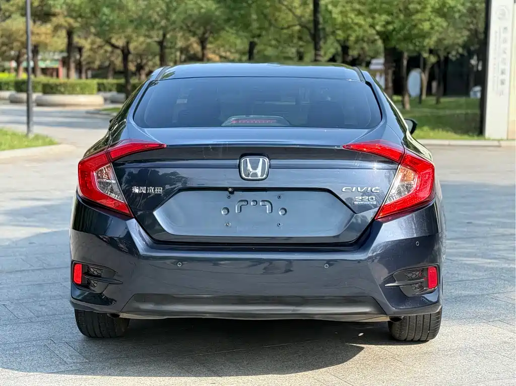 Honda Civic — фото 5
