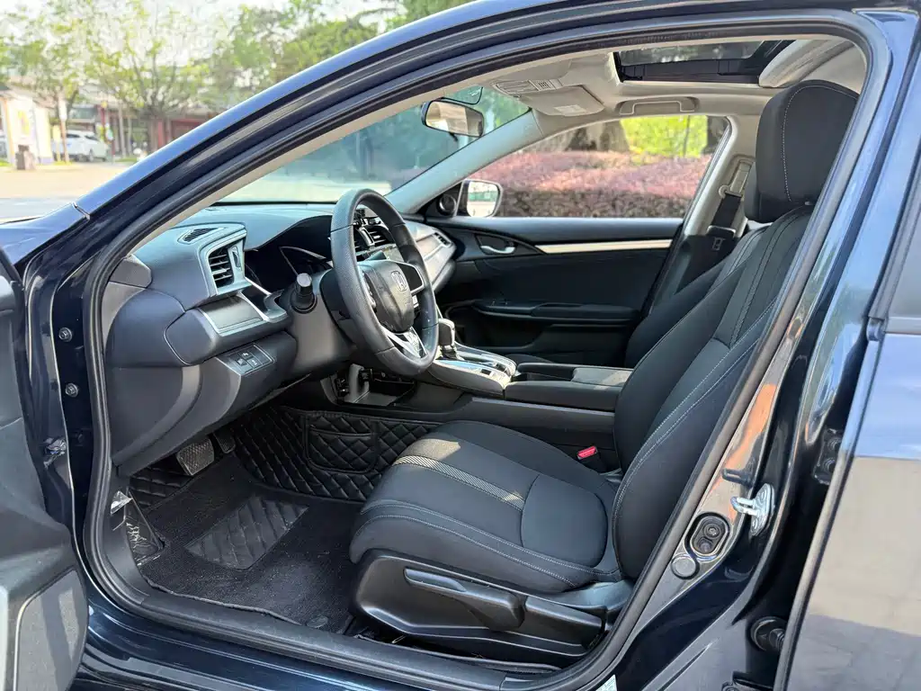 Honda Civic — фото 9