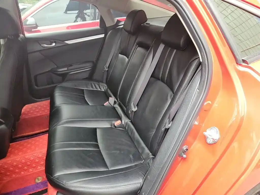Honda Civic — фото 17
