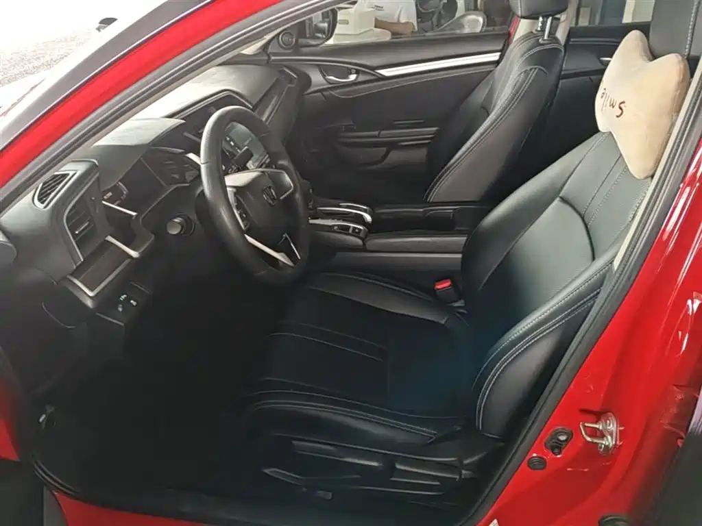 Honda Civic — фото 15