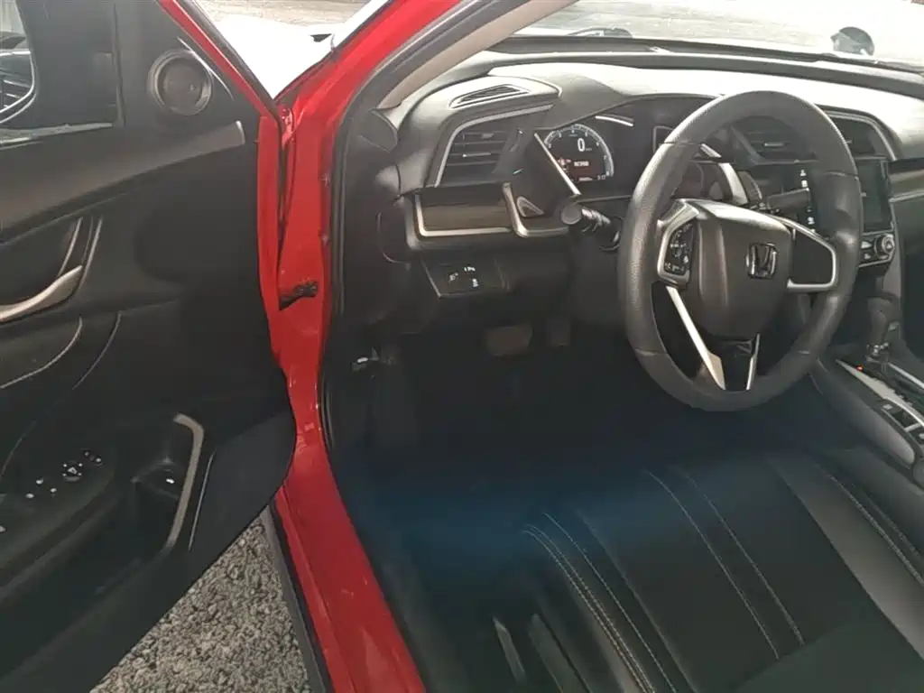 Honda Civic — фото 16